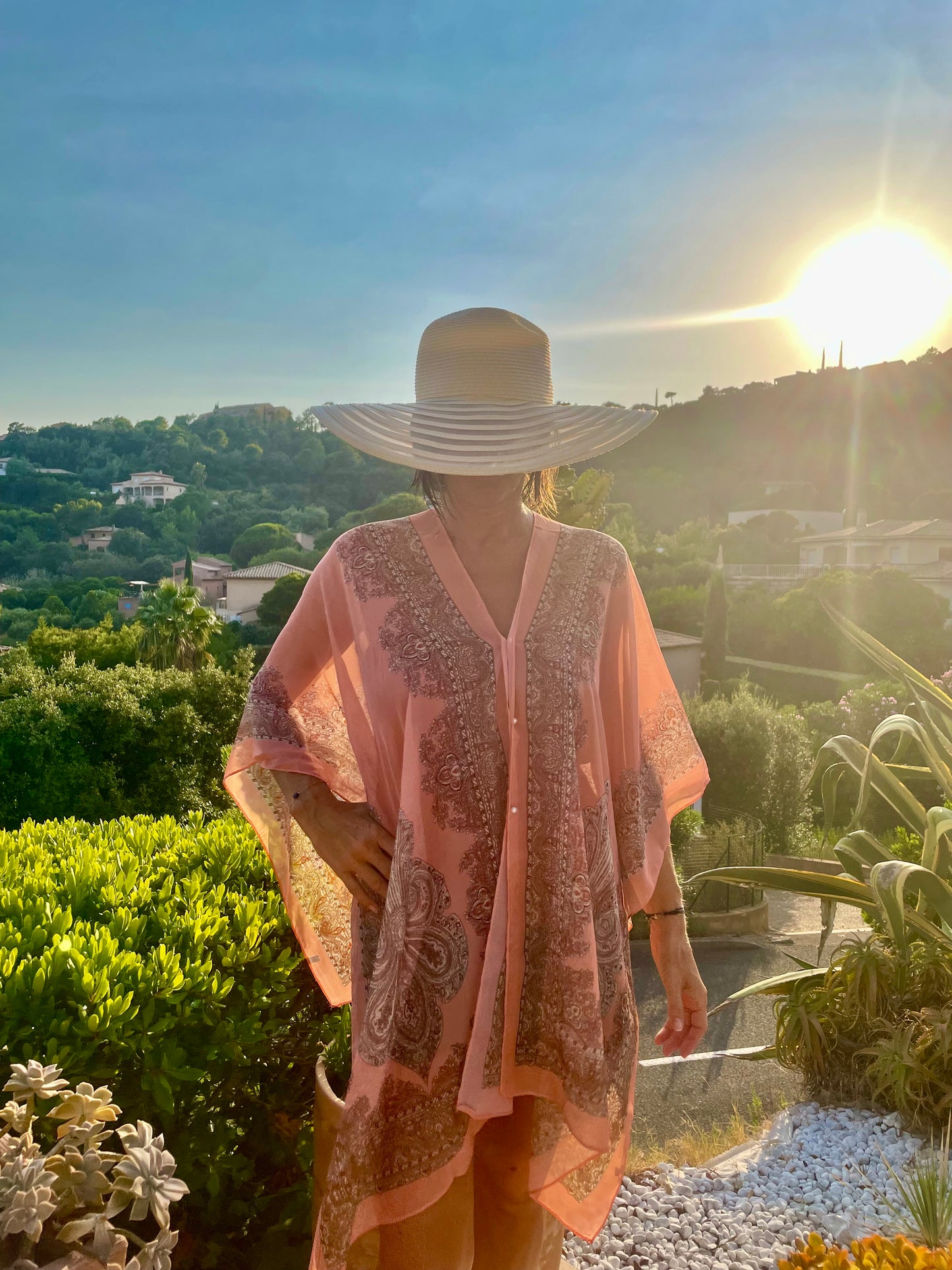 Cap de plage Rose Poudré